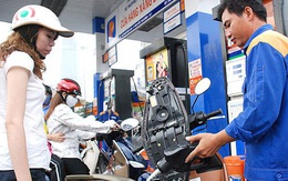 Giá xăng điều chỉnh mạnh vào ngày mai?