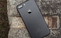 Rẻ hơn cả 4 - 5 triệu đồng, iPhone 7 khóa mạng trở thành “hàng hiếm”