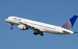 United Airlines sẽ khởi kiện người quay video “kéo lê hành khách”?