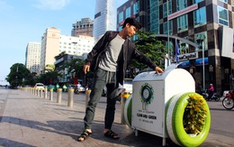 Thùng rác nuôi cây xanh độc đáo trên phố Nguyễn Huệ