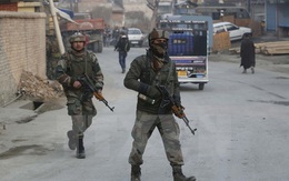 Binh sỹ Ấn Độ nã pháo trả thù lính Pakistan chặt thi thể đồng đội