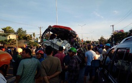 Tai nạn nghiêm trọng ở Gia Lai, ít nhất 10 người chết