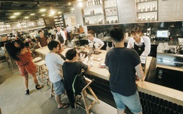 Một quán Starbucks hoành tráng đã thay thế Highlands Nhà Thờ - nơi bao hot boy, hot girl Hà Nội đã từng check-in!