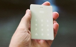 Cai nghiện smartphone bằng "cục gạch" sang chảnh chỉ có chức năng nghe - gọi