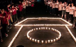 Đêm ra trường ngập tràn ánh nến, thắp vạn điều ước tuổi 18 của học sinh trường chuyên Lê Hồng Phong