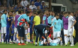 SỐC!!! HLV Bosnia lên gối, đấm gãy răng cầu thủ Hy Lạp tại VL World Cup 2018