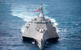 Chiến hạm Mỹ USS Coronado thăm cảng Cam Ranh và bảo dưỡng viễn chinh