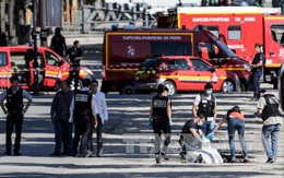Đối tượng vụ đâm xe cảnh sát Pháp nằm trong diện theo dõi