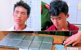 Chở 10 bánh heroin, điên cuồng lao thẳng vào xe công an