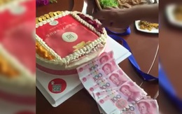 Nịnh mẹ chồng, nàng dâu làm bánh sinh nhật nhả ra tiền độc nhất vô nhị