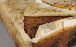 Khai quật chiếc bánh nướng "ra lò" từ 100 năm trước mà giờ vẫn ăn được! Tại sao vậy?