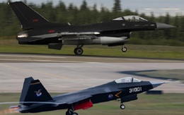 F-16 Mỹ sơn màu giống tiêm kích Trung Quốc để tập trận