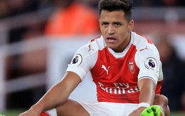 Du lịch ở Paris cùng bạn gái, Sanchez quyết dứt áo sang PSG