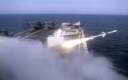 Mỹ: Quân đội nhận lệnh bắn hạ tên lửa Triều Tiên, tàu đổ bộ tấn công lên đường