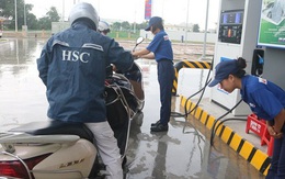 Vừa mở cây xăng đầu tiên ở Việt Nam, đại gia Nhật Bản đã gây sốt: Bán xăng chính xác tới 0,01 lít, lau kính ô tô miễn phí, nhân viên cúi gập người chào khách
