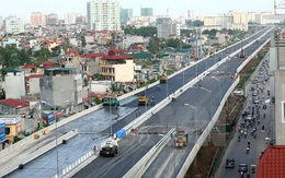 Việt Nam nguy cơ rơi vào tình trạng chưa giàu đã già và nhiều nợ nần