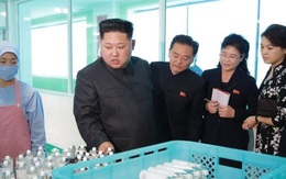 Ông Kim Jong-un dành một ngày vui vẻ đi chơi cùng vợ