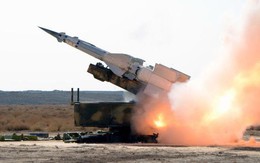 Syria bắn tên lửa tấn công máy bay quân sự Israel