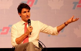 Thủ tướng Canada nói về mơ ước “gõ đầu trẻ” và sở thích boxing