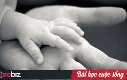 Ba bao gạo mốc xanh của người mẹ tật nguyền và tình yêu thương vô bờ bến dành cho con trai