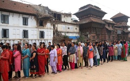 Nepal tổng tuyển cử sau khi chấm dứt chế độ quân chủ lập hiến