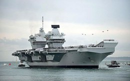 Tàu sân bay HMS Queen Elizabeth chính thức vào biên chế Hải quân Anh