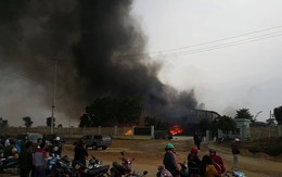 Cháy nhà máy bánh kẹo ở Thanh Hoá, 3 công nhân bị mắc kẹt
