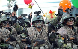 Những hình ảnh hiếm hoi về đặc nhiệm Triều Tiên bên lề cuộc duyệt binh tháng 4/2017
