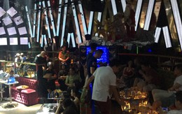 Cảnh sát bao vây 2 quán bar ở trung tâm Sài Gòn, hàng chục thanh niên nháo nhác