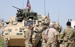 Quân Mỹ bắt tay Nga tránh xô xát, nói không biết đồng minh nã pháo lực lượng Nga-Syria