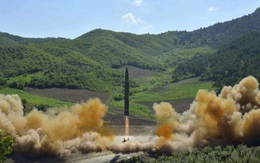 Triều Tiên tuyên bố thử thành công lần 2 tên lửa đạn đạo liên lục địa Hwasong-14