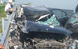 Thêm một người trong ô tô Mercedes tử vong vụ tai nạn trên cao tốc Hà Nội - Hải Phòng