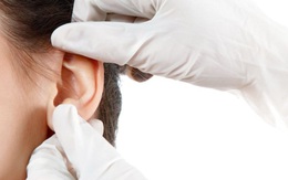 Những sai lầm của bố mẹ khi điều trị viêm tai giữa khiến con có thể bị điếc