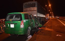 3 người trên taxi tử vong sau cú tông vào xe tải đang dừng
