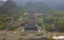 Ảnh: Ngắm chùa Tam Chúc sở hữu thiên thạch Mặt Trăng từ trên cao