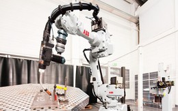 Robot chế tạo robot tại nhà máy trị giá 150 triệu USD ở Trung Quốc