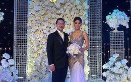 Bị thử thách "sờ tay đoán vợ" trong đám cưới, John Tuấn Nguyễn xuất sắc vượt qua vì đặc điểm "chỉ Khuê mới có"