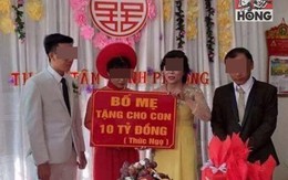Cô dâu chú rể và tấm biển quà cưới "tặng 10 tỷ đồng" gây tranh cãi mạng xã hội