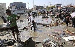 Indonesia ngừng tìm kiếm nạn nhân vụ sóng thần, nhiều gia đình phẫn nộ