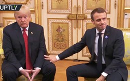Video: Sau màn mắng mỏ phủ đầu, mặc Tổng thống Pháp ra sức "làm lành", ông Trump vẫn tỉnh bơ