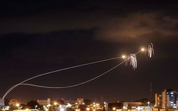 Israel hứng loạt tên lửa, Thủ tướng Netanyahu tức tốc về nước