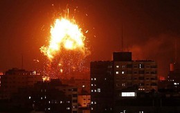 Máy bay Israel ồ ạt tấn công Hamas, xe tăng áp sát biên giới Gaza - Chờ lệnh khai hỏa