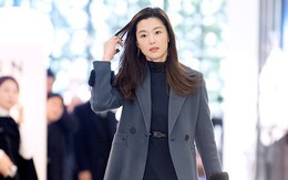 "Mợ chảnh" Jun Ji Hyun tái xuất, một cái vuốt tóc cũng nhận vạn lời khen