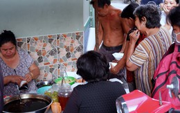 Tiệm ăn hàng 30 năm của dì Gái "chịu chơi" nhất Sài Gòn, mỗi ngày bán trong 1 giờ là hết veo