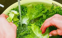 3 sự thật về việc ngâm rau bằng nước muối: Không chỉ có hại, nếu lạm dụng còn nguy hiểm