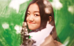 12 tuổi, cô con gái hở hàm ếch của Lý Á Bằng - Vương Phi tự tin xuất hiện trên bìa tạp chí
