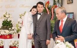 Đại gia U40, đã có 2 con riêng “cưa đổ” Á hậu Thanh Tú như thế nào?