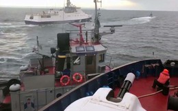 ﻿Video: Bộ Nội vụ Ukraine đăng video 'tố' tàu Nga đâm tàu Ukraine