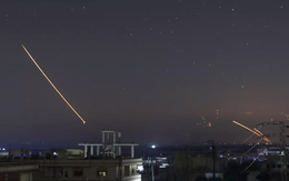 Tên lửa dồn dập tại Syria: Nga - Israel "trống xuôi, kèn ngược"?