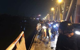 Vụ ô tô lao xuống sông Hồng: Cho ô tô đi làn xe máy là sai thiết kế
